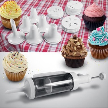 Gifts 4 All - 31pc Cake Decorating Kit Gifts 4 All - 31pc Cake Decorating Kit